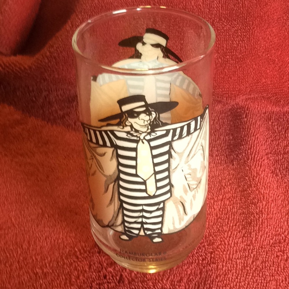 HAMBURGLAR COLLECTORS GLASS ♥️